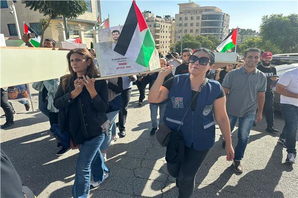 الصحفيين الفلسطينيين تنظم مسيرة التوابيت