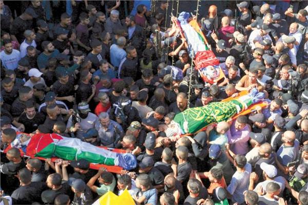 تشييع جثامين 4 شهداء فلسطينيين فى مخيم طولكرم للاجئين بالضفة الغربية