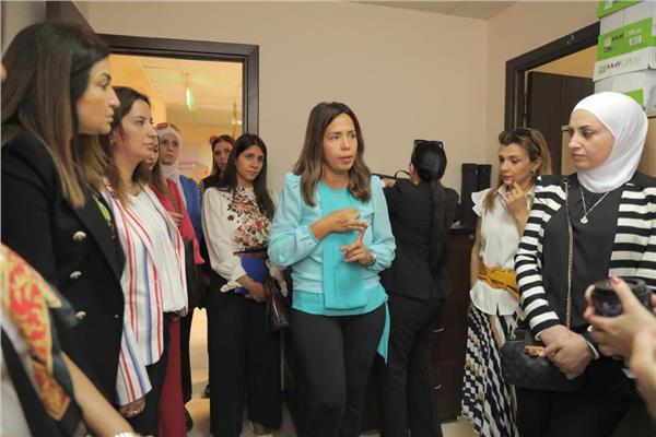 يستقبل وفد اللجنة الوطنية الأردنية لشئون المرأة 