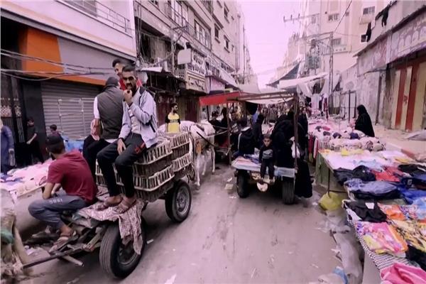 نمط الحياة القديم يعود في غزة بسبب الحرب