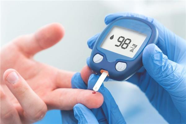 طرق للتحكم في نسبة السكر في الدم  