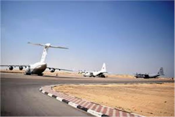 وصول 7 طائرات مساعدات إلى مطار العريش