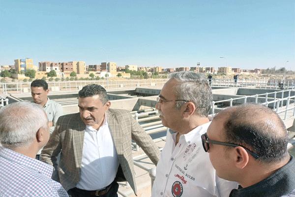 وزير الإسكان يتفقد مشروعات مياه الشرب والصرف ببنى سويف الجديدة