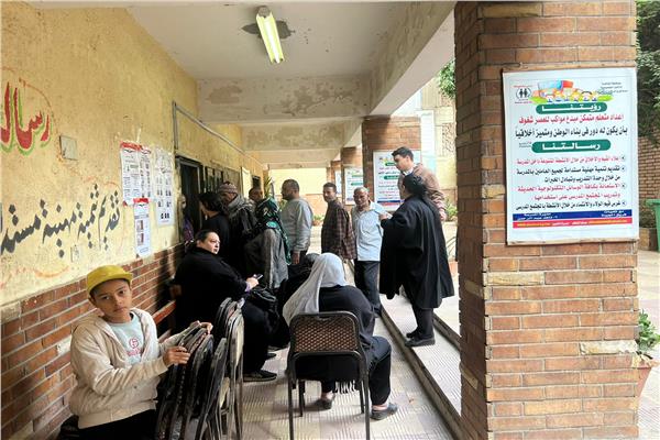 توافد المواطنين على اللجان الانتخابية في شبرا