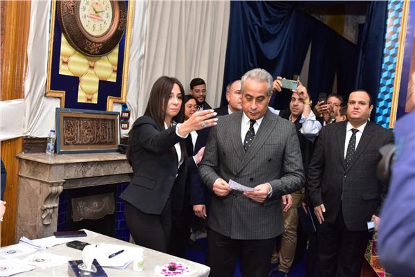 وزير العمل يدلي بصوته في الانتخابات الرئاسية بمصر الجديدة