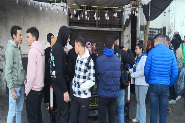 اقبال كبير من شباب الإسكندرية على  اللجان الانتخابية للإدلاء بأصواتهم 
