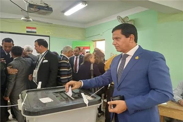 اللواء طارق نصير يدلى بصوته فى الانتخابات الرئاسية