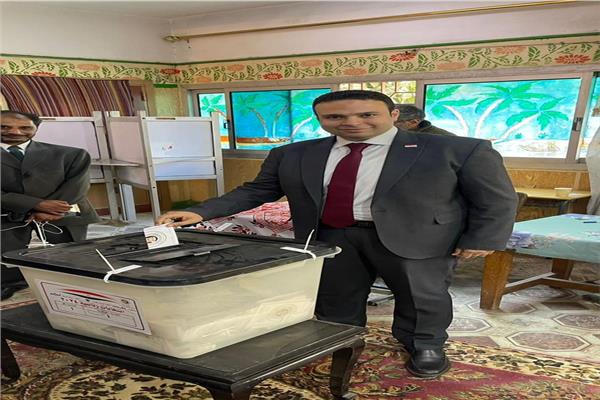  النائب عبدالمنعم إمام يدلى بصوته فى الانتخابات الرئاسية