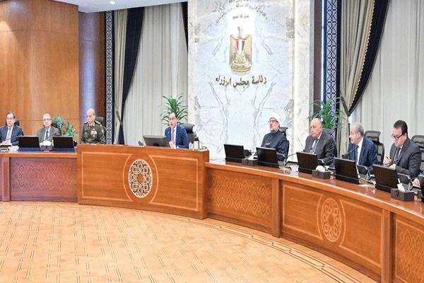 د. مصطفى مدبولى خلال رئاسته اجتماع مجلس الوزراء 