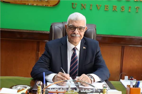 أحمد القاصد رئيس جامعة المنوفية