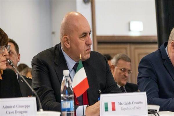 وزير الدفاع الإيطالي، جيدو كروسيتو