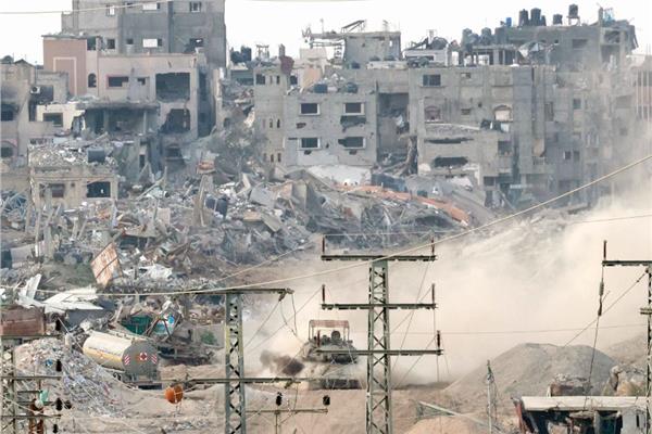 دمار في قطاع غزة جراء الغارات الإسرائيلية