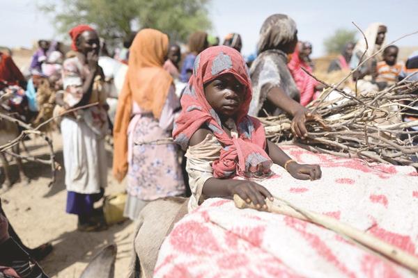 ملايين من السودانيين النازحين واللاجئين احد مظاهر الحرب