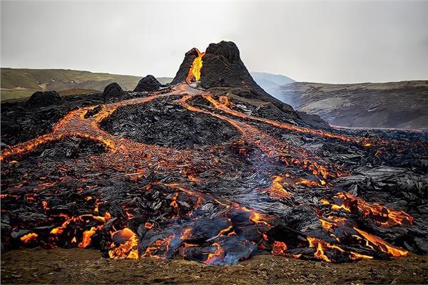 لقطات مرعبة للانفجار البركاني الأخير الذي شهدته أيسلندا