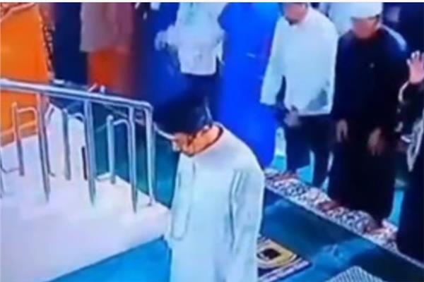 وفاة إمام مسجد أثناء سجوده بصلاة الفجر