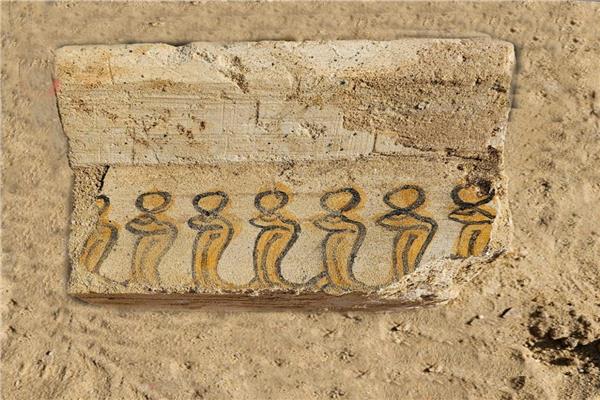 اكتشاف أثري جديد في البهنسا بالمنيا