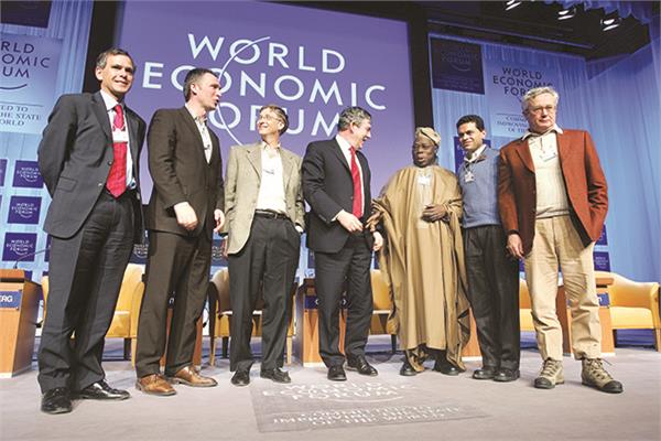 جيتس فى المنتدى الاقتصادي العالمي 2006 يقدم المشورة لصانعي السياسات