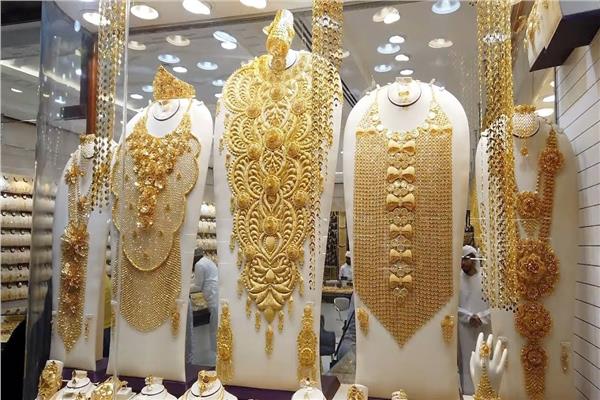 أسعار الذهب في الإمارات اليوم الإثنين