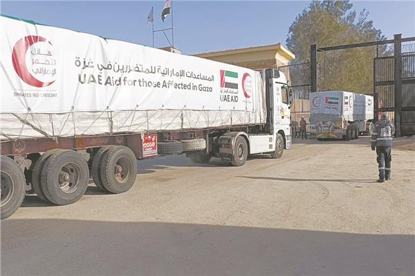 سيارات المساعدات الإماراتية تدخل قطاع غزة