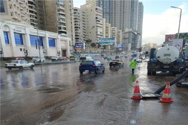 هطول أمطار الكرم على الإسكندرية