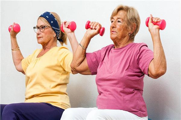 ممارسة الرياضة لمن تزيد أعمارهم عن 60 عامًا