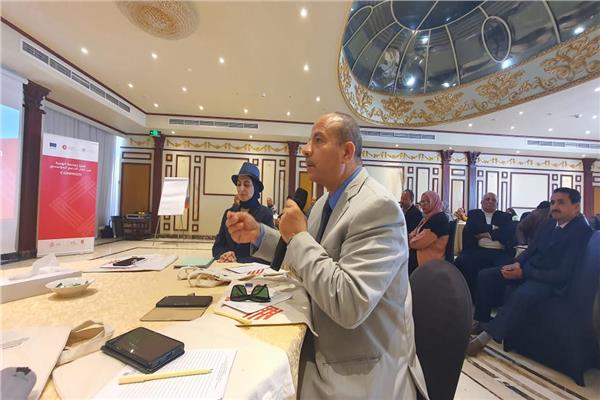 الدكتور صبري خالد عثمان وكيل وزارة التربية والتعليم بالأقصر خلال الورشة