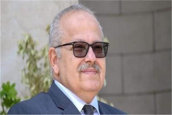 محمد الخشت رئيس الجامعة