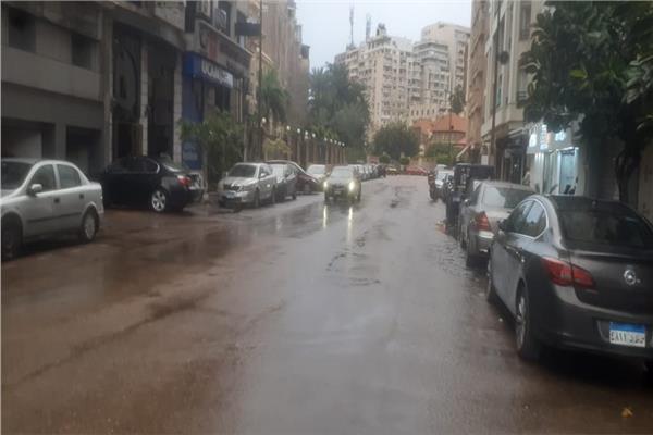 سقوط الأمطار في الإسكندرية