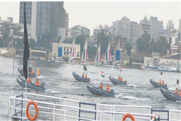 احتفالات فى نهر النيل بمناسبة ذكرى معركة الإسماعيلية