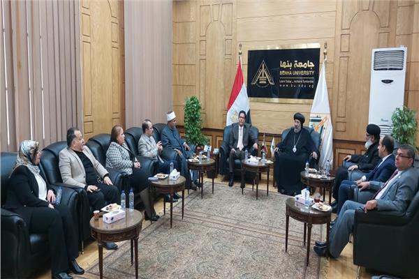 رئيس جامعة بنها خلال استقبال وفد بيت العائلة المصرية 