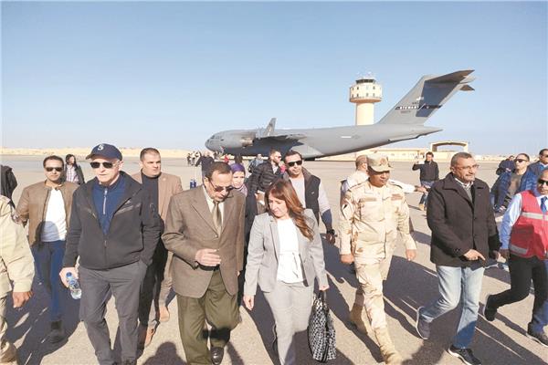 محافظ شمال سيناء مع وفد من لجنة الخدمات المسلحة بمجلس النواب الأمريكي