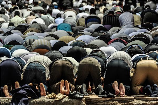 الصلاة خارج المسجد