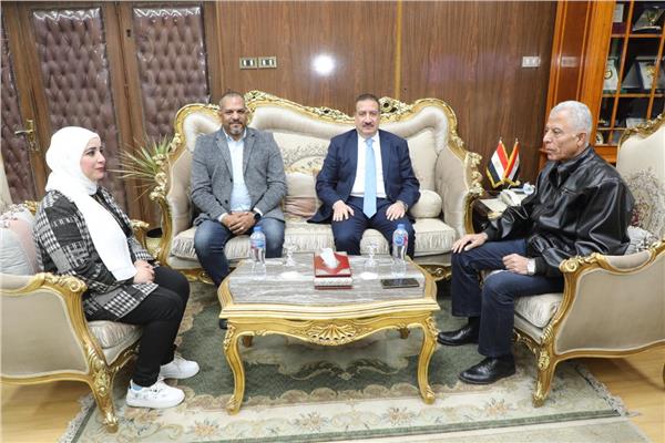 اللواء إبراهيم أبو ليمون محافظ المنوفية يستقبل مستشار رئيس مجلس الوزراء