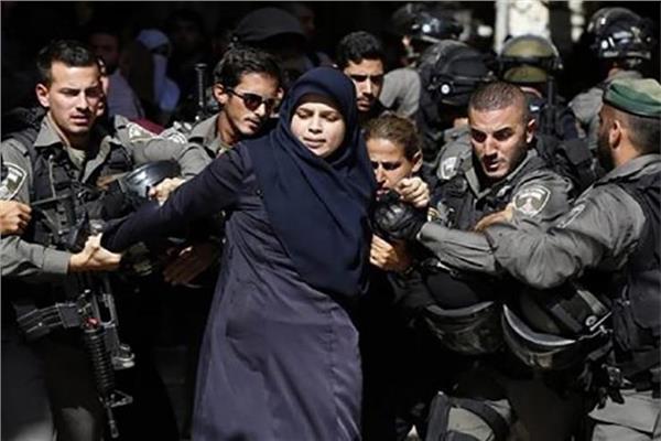 حملات اعتقال تعسفية بحق المرأة الفلسطينية