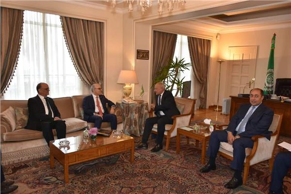 وزير الخارجية التونسي يبحث مع الأمين العام للجامعة العربية وقف العدوان الاسرائيلي