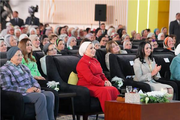 السيدة انتصار السيسي خلال الاحتفال بيوم المرأة المصرية