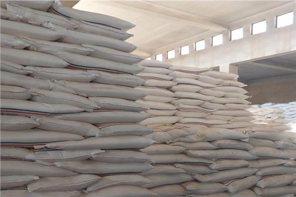 محافظ أسوان : التنسيق مع وزير التموين لضخ 3 ألاف طن سكر وتوفير اللحوم السودانية