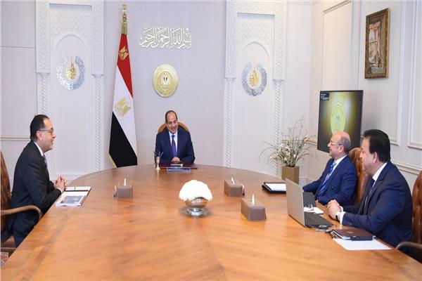 الرئيس عبد الفتاح السيسي خلال اجتماعه برئيس مجلس الوزراء 