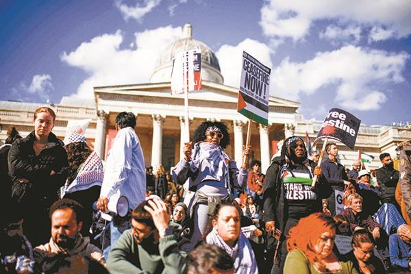 مظاهرات مؤيدة لفلسطين بالعاصمة البريطانية لندن  