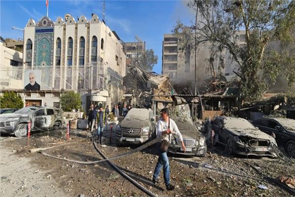 استهداف مبنى السفارة الإيرانية في دمشق