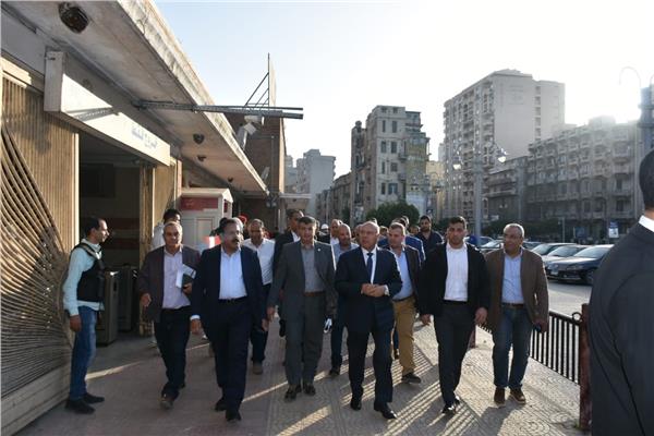  وزير النقل يتفقد المرحلة الأولى من مترو الإسكندرية  من أبو قير وحتى محطة مصر     