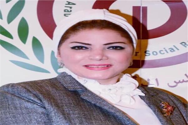 الدكتورة منال العبسي رئيس الجمعية العمومية لنساء مصر