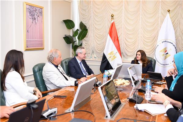 وزيرة الهجرة تستقبل رئيس وأعضاء جمعية رجال أعمال الإسكندرية