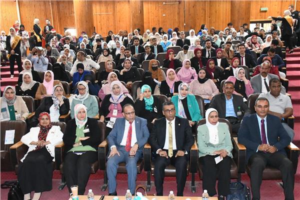 11 جامعة مصرية  شاركت في المؤتمر العاشر للبحوث الطلابية بكلية تمريض القناة