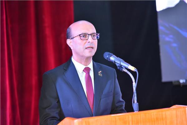 الدكتور أحمد المنشاوي رئيس جامعة أسيوط