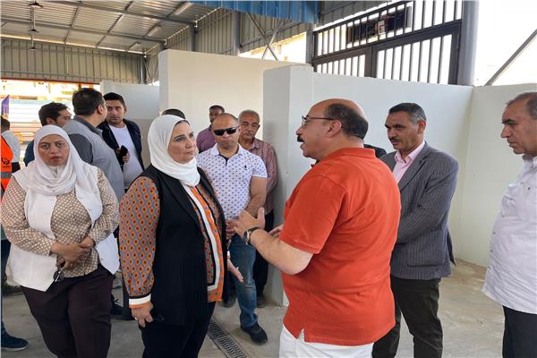 وزيرة التضامن الاجتماعي تتفقد سوق الأحمدية الحضاري بمحافظة أسوان