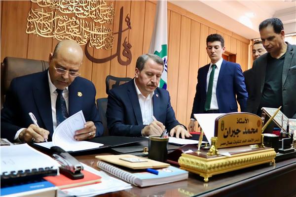 فاعليات توقيع اتفاقية مصرية تركية لدعم العمل النقابي