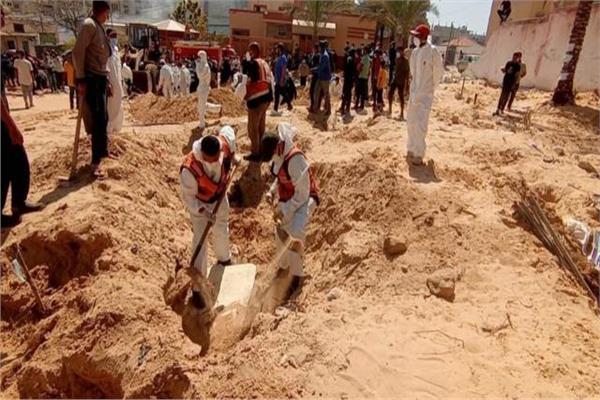 مطالبة أممية بفتح تحقيق دولي في المقابر الجماعية بمستشفيات غزة
