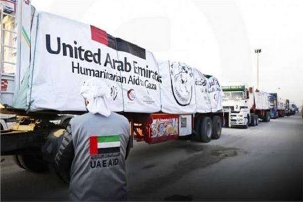 الإمارات ترسل 400 طن مساعدات غذائية إلى غزة