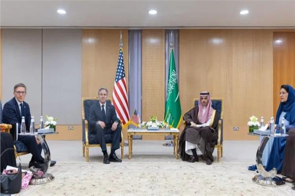 فيصل بن فرحان وزير الخارجية السعودي وأنتوني بلينكن نظيره الأمريكي